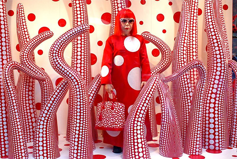 Biography of Yayoi Kusama, Japanese Artist