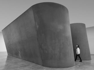 Richard Serra, NJ-1, 2015, Weatherproof steel-Six plates, Overall: 4.2 x 15.7 x 7.5 m, Plates: 5 cm thick, © Richard Serra, Photo: Cristiano Mascaro, Courtesy Gagosian Gallery Archive