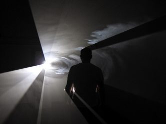 Anthony McCall, You and I Horizontal, 2006, Installation view, Carnegie Mellon University, Photo: Pablo Garcia