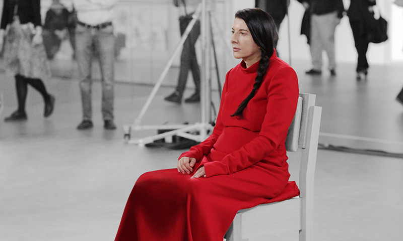 MMarina Abramović: The Artist Is Present, Performance at MoMA (14/3-31/5/2010)