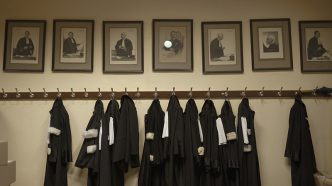 Carey Young, Palais de Justice (Video Still), 2017, HD video, 17 mins 59 secs, © Carey Young, Courtesy of the artist and Paula Cooper Gallery, Dallas Museum of Art Archive