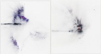 Left: Thilo Heinzmann, O.T. 2017, Oil and pigment on canvas, plexiglass cover, 148 × 138 × 8.5 cm, Courtesy Galerie Perrotin. Right: Thilo Heinzmann, O.T. 2017, Oil and pigment on canvas, plexiglass cover, 116 × 106 × 8.5 cm, Courtesy Galerie Perrotin