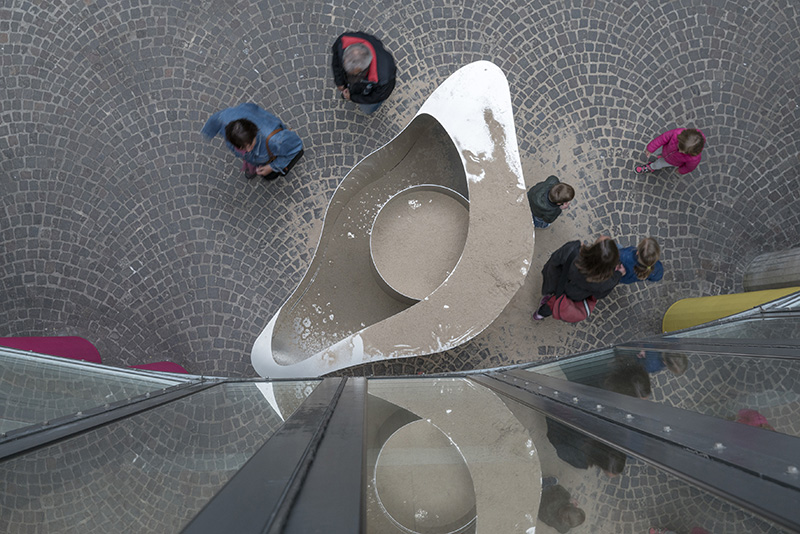 Lena Henke, Schrei mich nicht an, Krieger!, 2017, © Schirn Kunsthalle Frankfurt, 2017, Photo: Wolfgang Günzel
