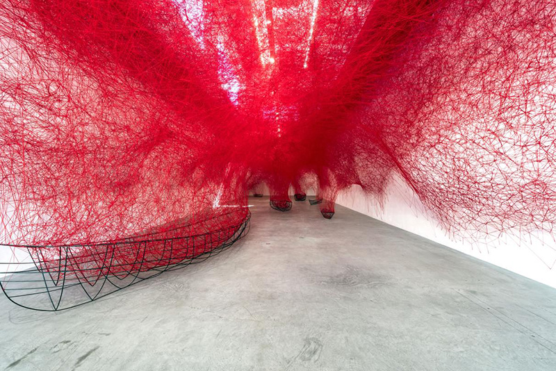 Chiharu Shiota, Uncertain Journey, 2016, Installation view at Blain|Southern-Berlin, Photo: Christian Glaeser, Courtesy the artist and Blain|Southern