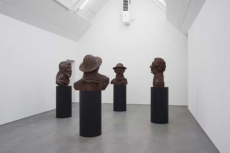 Thomas Schütte, Fratelli, 2012, Bronze, various dimensions, Photo: Trevor Good, Courtesy the artist and carlier|gebauer