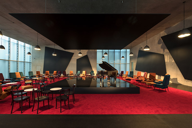 Peter Zumthor, Dear to Me, 2017, Exhibition view ground floor, Kunsthaus Bregenz, Photo: Markus Tretter, Courtesy of Atelier Peter Zumthor & Partner, © Peter Zumthor, Kunsthaus Bregenz