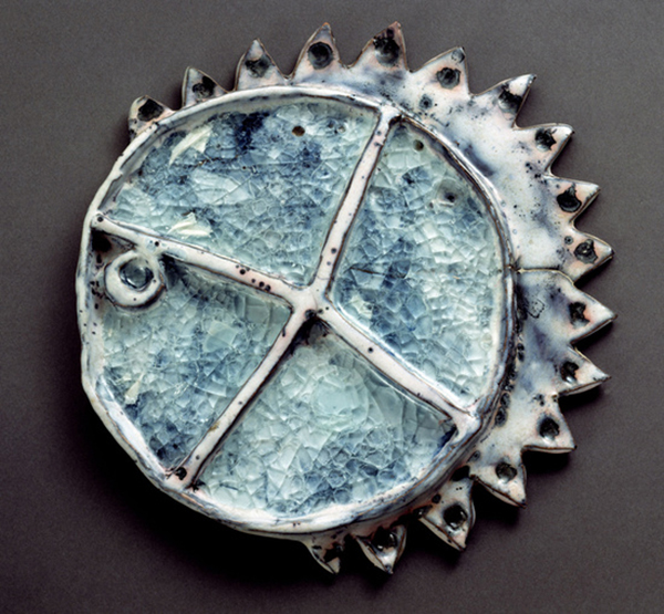 Fausto Melotti, Pesce (Fish), ca. 1954, Glazed polychrome ceramics, glass, 27 x 26 cm, © Fondazione Fausto Melotti-Milan, Courtesy the Foundation and Hauser & Wirth