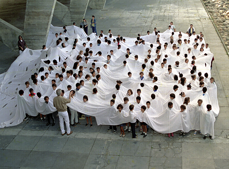 Lygia Pape, Divisor, 2010, © Projeto Lygia Pape, Courtesy Projeto Lygia Pape and Hauser & Wirth, Museum für Moderne Kunst Frankfurt am Main Archive