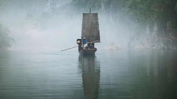 Isaac Julien, Yishan Island, Mist (Ten Thousand Waves) , 2010, Endura Ultra Photograph, 180 × 240 cm, Courtesy of the artist