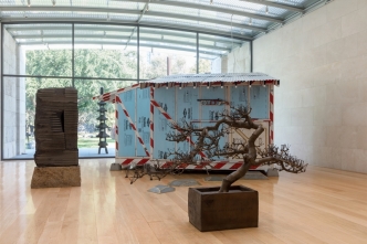 Installation view of: Tom Sachs - Tea Ceremony, Nasher Sculpture Center (16/9/17-7/1/18), Photo: Kevin Todora, Courtesy Nasher Sculpture Center