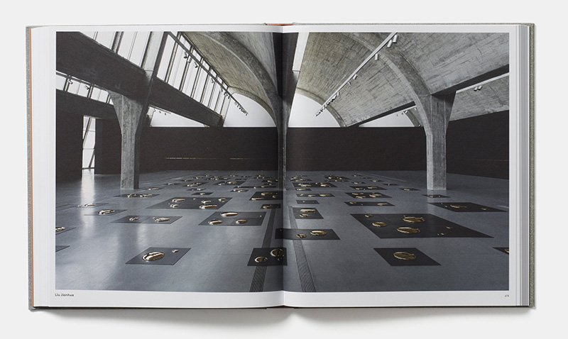 Vitamin C-Clay and Ceramic in Contemporary Art, Phaidon Publiations