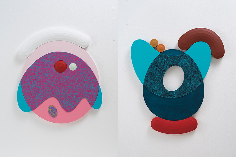 Left: 1-Josh Sperling, Lovey Dovey, 2017, Acrylic paint on canvas and plywood, 95,5 x 86,4 cm, © Farzad Owrang / Courtesy Perrotin. Right: Josh Sperling, Natural Born Loser, 2017, Acrylic paint on canvas and plywood, 99.1 x 86.4 cm, © Farzad Owrang / Courtesy Perrotin