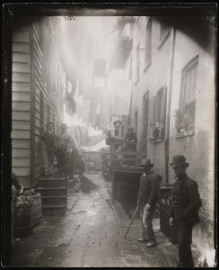 Jacob Riis, Bandits' Roost, 1887-1888, Museum of the City of New York