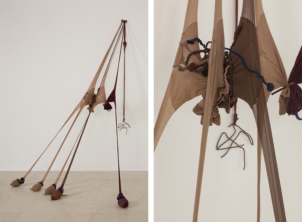 Left: Senga Nengudi, R.S.V.P. Reverie "Scribe", 2014, Nylon mesh, sand and found metals, 231.14 × 137.16 × 170.18 cm, © Senga Nengudi, Photo: George Darrell, Courtesy Sprüth Magers and White Cube. Right: Senga Nengudi, R.S.V.P. Reverie "Scribe" (Detail), 2014, Nylon mesh, sand and found metals, 231.14 × 137.16 × 170.18 cm, © Senga Nengudi, Photo: George Darrell, Courtesy Sprüth Magers and White Cube