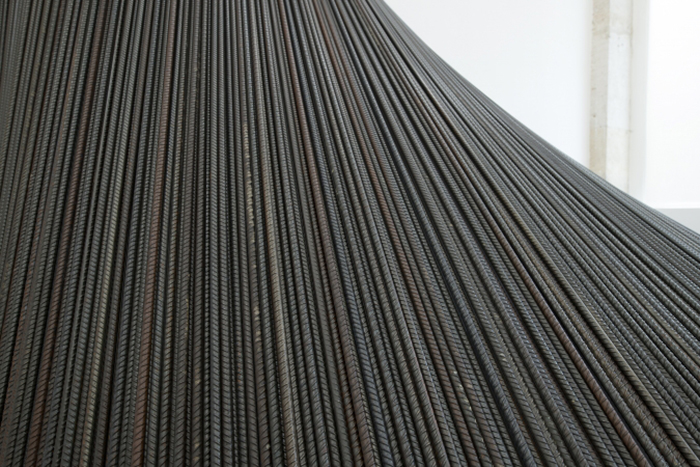 William Anastasi, Conic section (Detail), 1968, Metal rods, Dimension variable, Courtesy Galerie Jocelyn Wolff