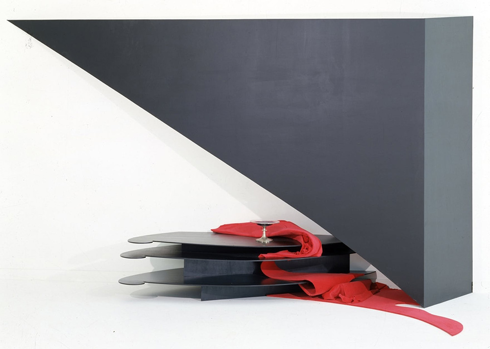 Dujourie, 0001 Lili, The Kiss, 1987, Photo: Ronny Heirman