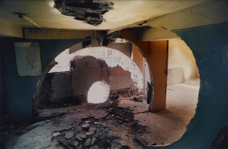 Gordon Matta-Clark, Conical Intersect, 1975, Courtesy The Estate of Gordon Matta-Clark and David Zwirner-New York/London/Hong Kong, © 2018 The Estate of Gordon Matta-Clark/ADAGP-Paris