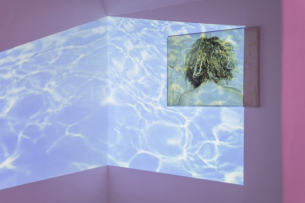 Geovanna Gonzalez, “I Think We’re Moving Too Fast”, 2016, © the artist, Courtesy neue Gesellschaft für bildende Kunst-Berlin