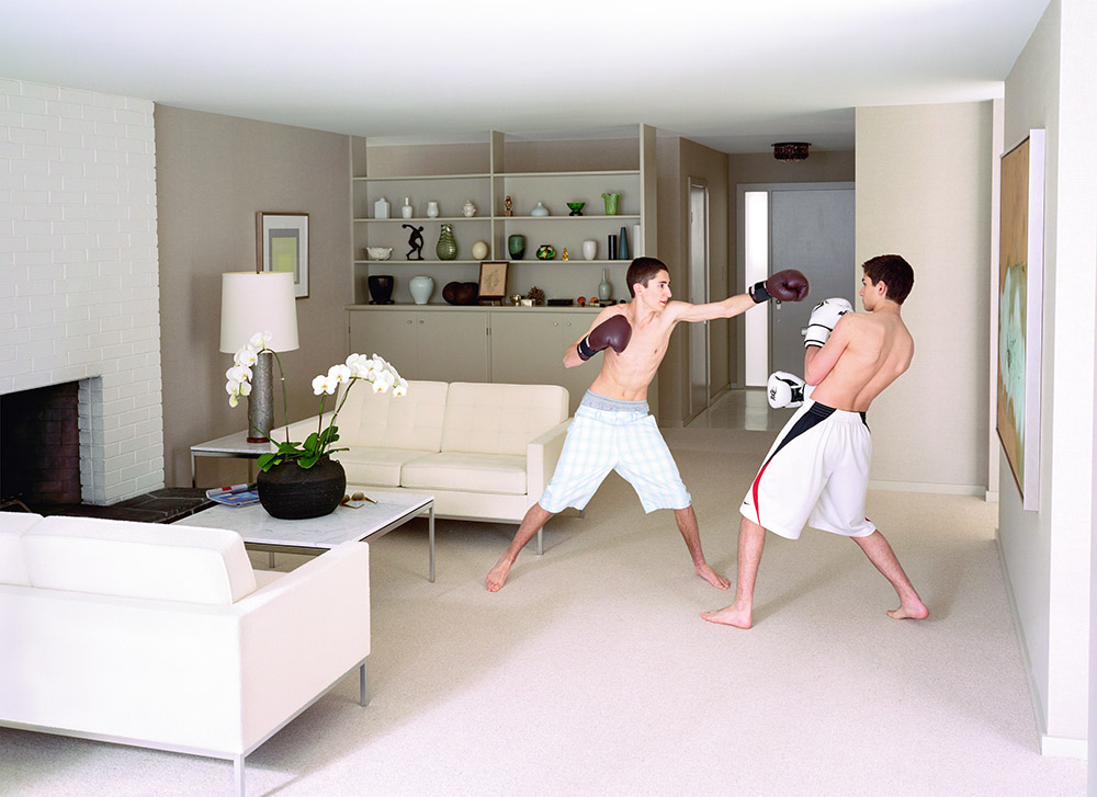 Jeff Wall, Boxing, 2011, Color photograph, 215 x 295 cm, AP, from Edition of 3, © Jeff Wall, Courtesy of the artist and Gagosian