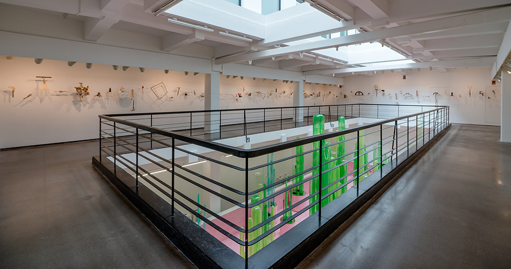 Lin Tianmiao, My Garden, 2018, Aluminum frame, glass, liquid circulation system, carpet, Dimensions variable, Installation view at Rockbund Art Museum-Shanghai © Lin Tianmiao, Courtesy Rockbund Art Museum-Shanghai