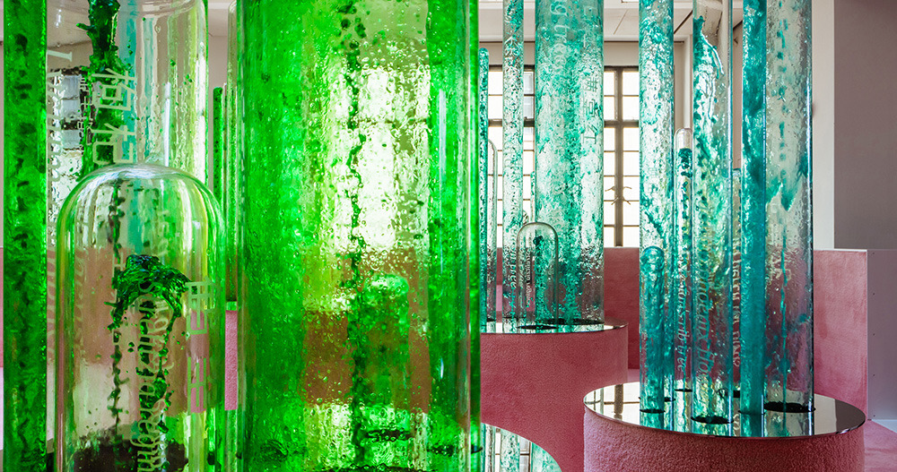 Lin Tianmiao, My Garden, 2018, Aluminum frame, glass, liquid circulation system, carpet, Dimensions variable, Installation view at Rockbund Art Museum-Shanghai © Lin Tianmiao, Courtesy Rockbund Art Museum-Shanghai