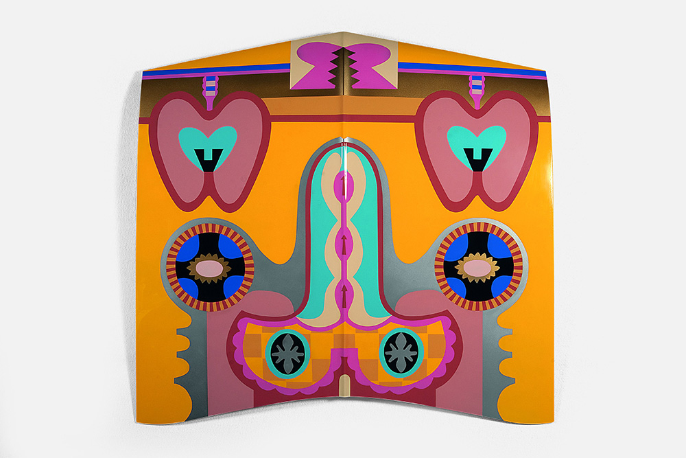 Judy Chicago, Bigamy Hood, 1965-2011, Spray paint on Corvair hood, 109 x 109 x 11 cm, Courtesy the artist and Salon 94 Gallery-New York