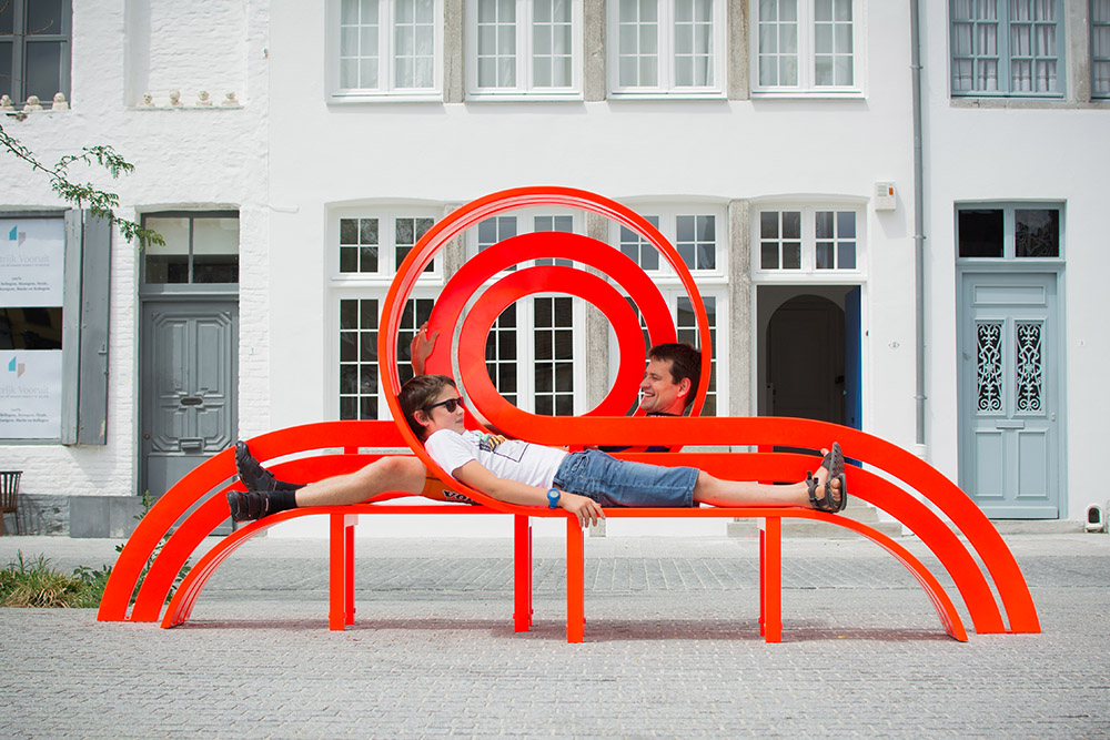 Jeppe Hein, Modified Social Bench