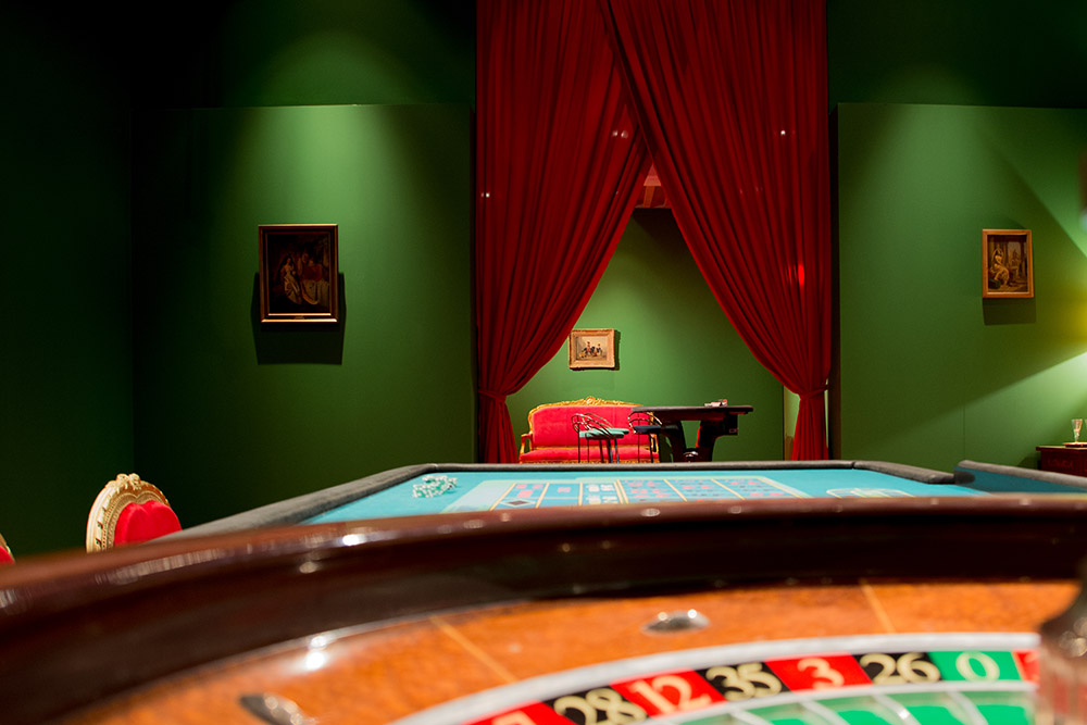 Guillaume Bijl, Casino