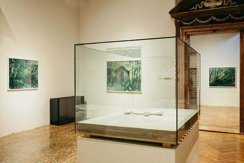 Exhibition view: Machines à penser, Fondazione Prada-Venice, 2018, Photo: Mattia Blsamini, Courtesy Fondazione Prada