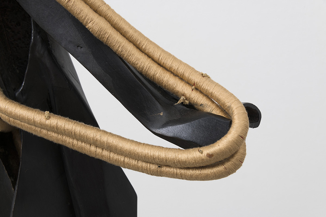 Barbara Chase-Riboud, La Musica Black (Detail), 2003, bronze with black patina and silk cord, 53.3 x 42.5 x 19.7 cm, © Barbara Chase-Riboud, Courtesy the artist and David Kordansky Gallery