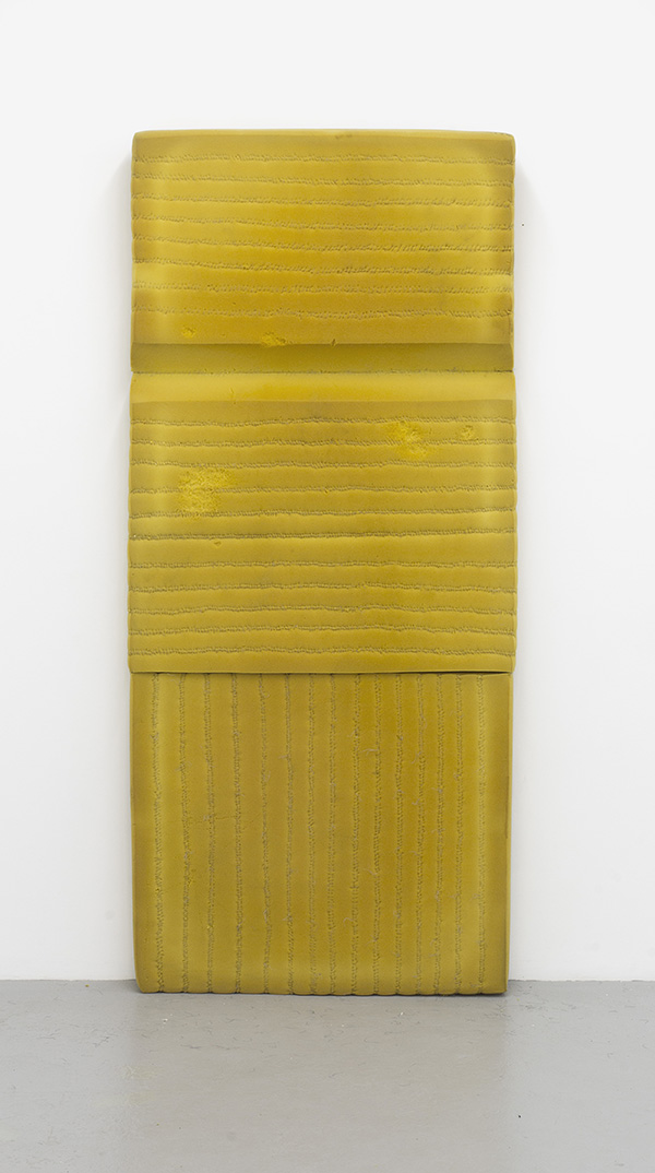 Bronwyn Katz, Erf, 2016, Mattress, wire, 194 x 88 x 14 cm, © Bronwyn Katz, Courtesy the artist and Palais de Tokyo
