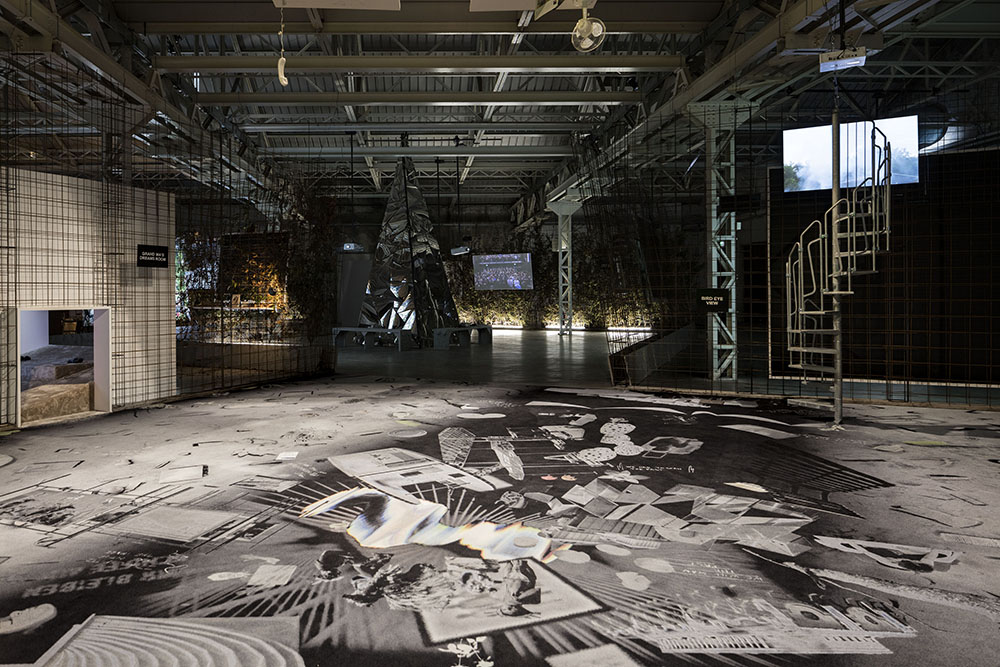 Laure Prouvost, view of the exhibition “GDM – Grand Dad’s Visitor Center”, Pirelli HangarBicocca-Milan, 2016 Photo: Agostino Osio, Courtesy of the artist and Pirelli HangarBicocca-Milan