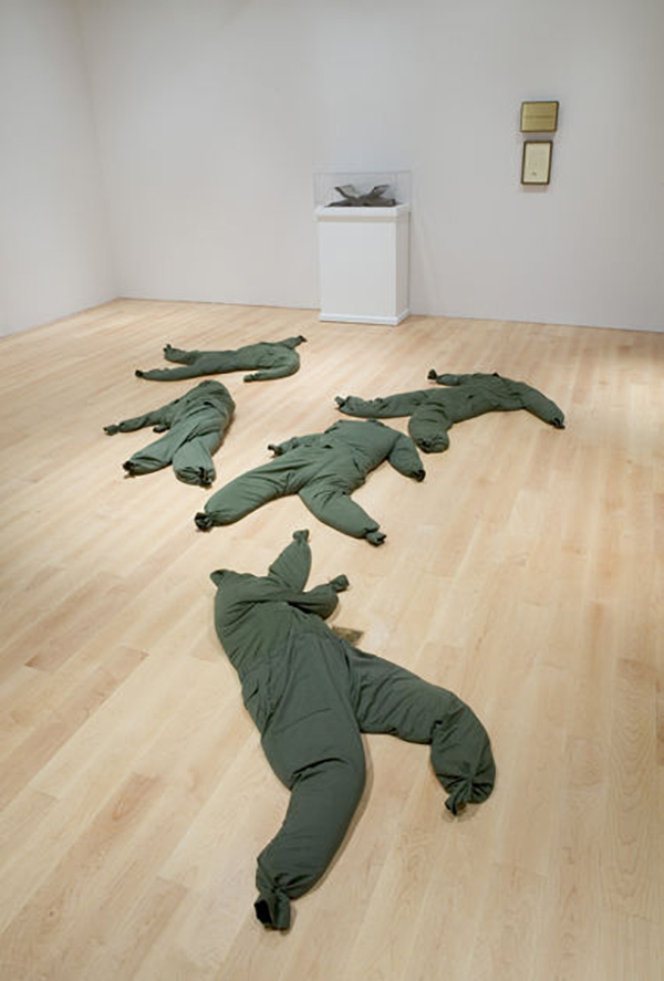Edward Kienhol, The Non War Memorial, 1970, Military uniforms, acrylic vitrine, seeds, sand, wood, metal, book, dimensions variable, Whitney Museum of American Art, New York; gift of Nancy Reddin Kienholz 2003.14a-h, © Nancy Reddin Kienholz