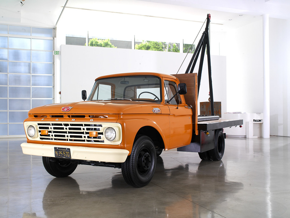Chris Burden, 1 Ton Crane Truck, 2009, Restored 1964 F350 Ford crane truck with 1 ton cast iron weight, 426.7 x 696 x 243.8 cm, © 2018 Chris Burden / licensed by The Chris Burden Estate and Artists Rights Society (ARS)-New York, Photo: Erich Koyama, Courtesy Gagosian