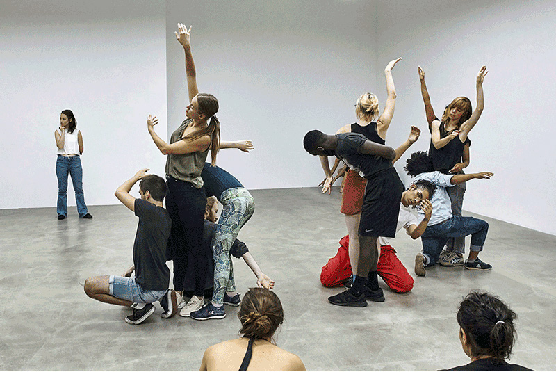 Alexandra Pirici, Aggregate, 2017, Neuer Berliner Kunstverein, Exhibition view, Courtesy Neuer Berliner Kunstverein