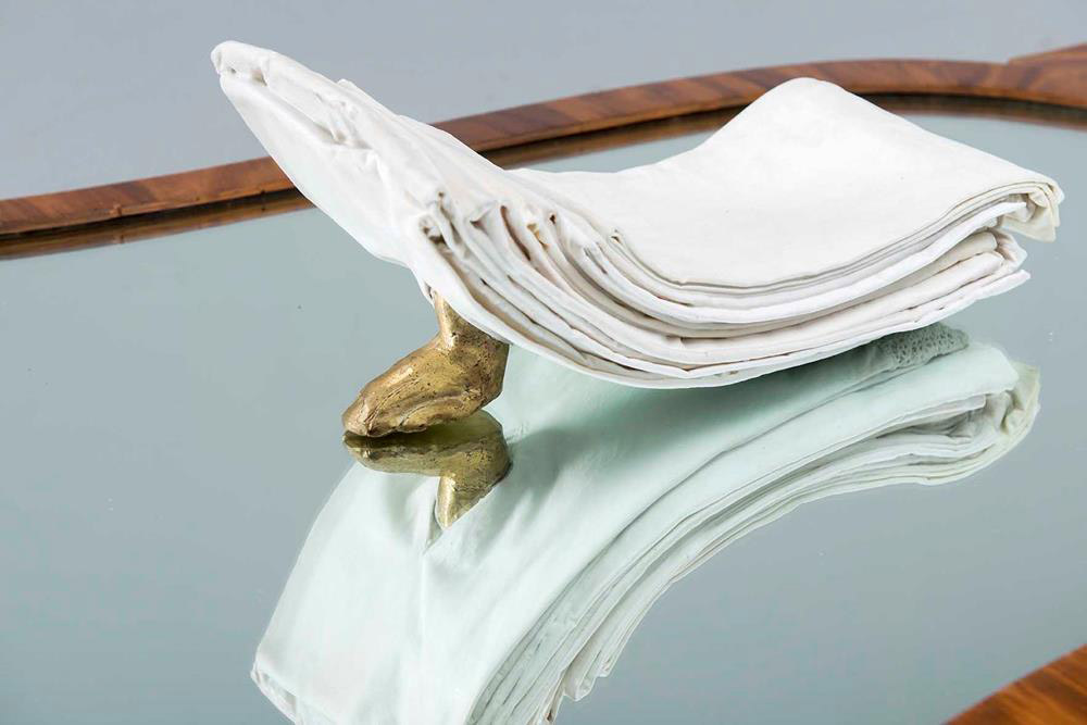 Hera Büyüktaşcıyan, Wave (detail), 2018, Wood, bronze, mirror, fabric, 122 x 76 x 28 cm, © Hera Büyüktaşcıyan, Courtesy the artist and Zilberman Gallery