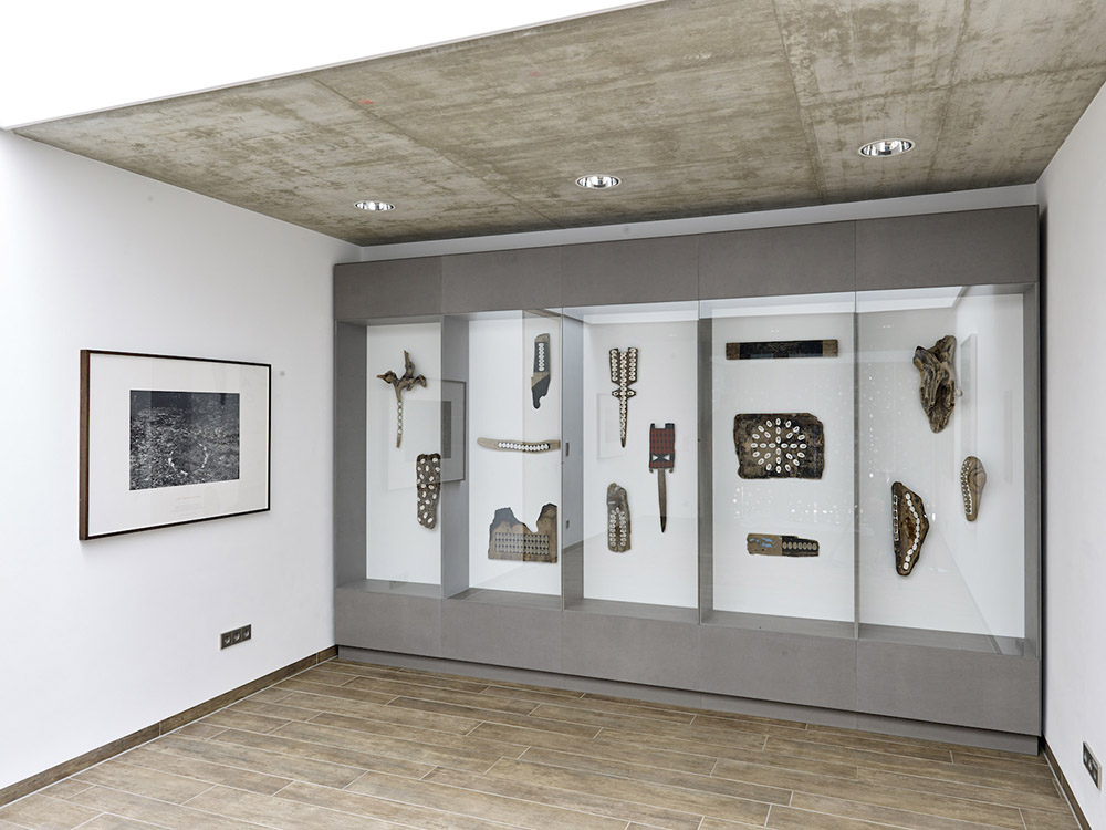 Richard Long, Exhibition view Skulpturenhalle, 2018, Photo: Stefan Hostettler, © VG Bild-Kunst-Bonn 2018, Courtesy the artist and Thomas Schütte Stiftung