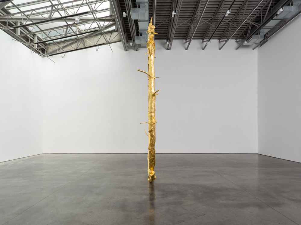 Ugo Rondinone, the sun, 2018, Gilded bronze, 490.2 x 535.9 x 53.3 cm, © Ugo Rondinone, Courtesy the artist and Gladstone Gallery