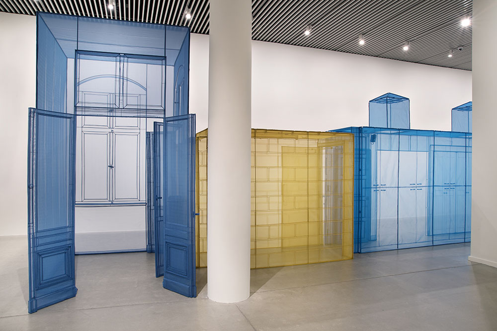 Do Ho Suh Installation view: Korridor at ARoS Aarhus Kunstmuseum, 2018, Photo: Maja Theodoraki, © Do Ho Suh, Courtesy the artist and ARoS Aarhus Kunstmuseum