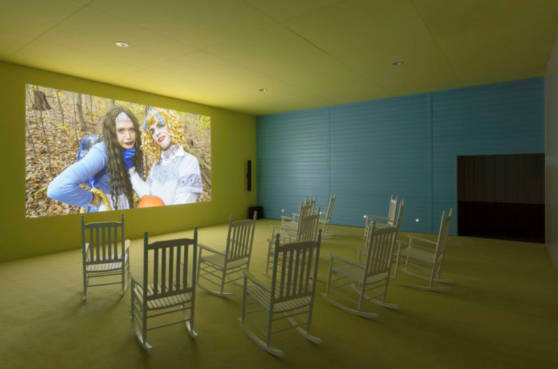 Lizzie Fitch and Ryan Trecartin, Plot Front 2019, Installation view, Fontazione Prada, 2019, Courtesy the artists & Fondazione Prada, Photo: Photo Andrea Rossetti
