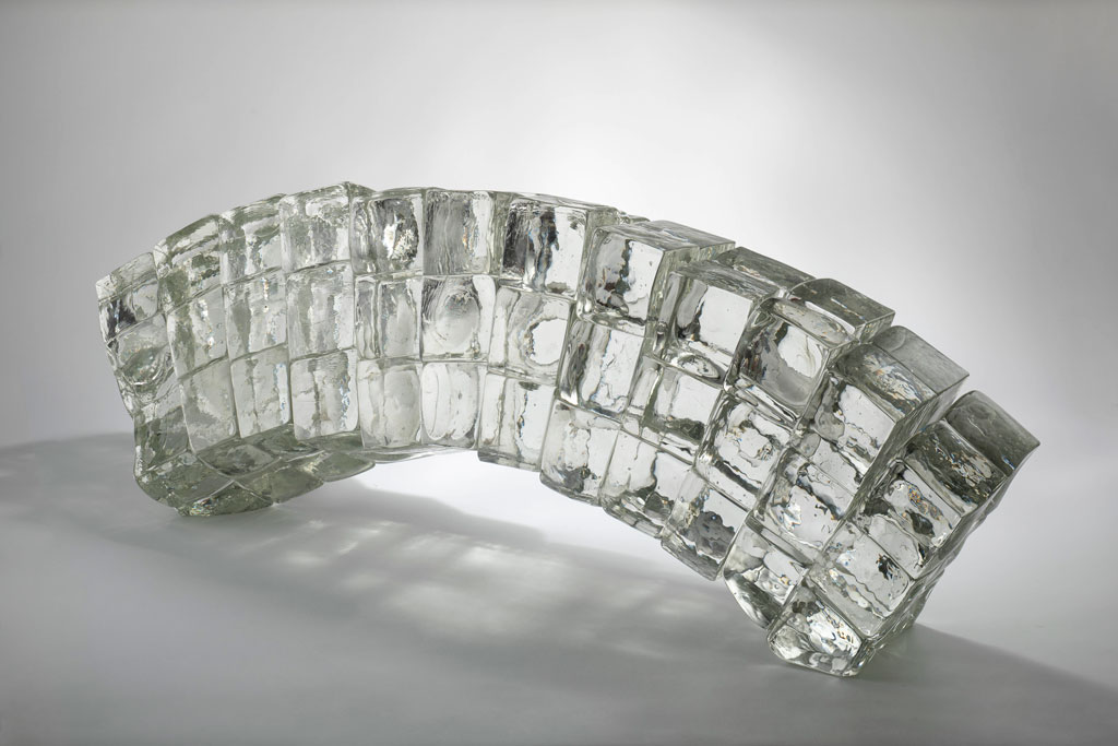 Tony Cragg, Untitled, 2018, 92 x 16 x h 30 cm, Photo: Francesco Allegretto, Courtesy the artist and Berengo Studio