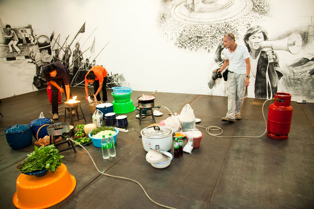 Rirkrit Tiravanija, who’s afraid of red, yellow, and green, 2010 at 100 Tonson Gallery. Image courtesy of 100 Tonson Gallery-Bangkok.