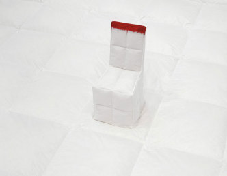 Rebecca Belmore, blood on the snow, 2002, Fabric dye, cotton, feathers, chair, 107 x 610 x 610 cm, The Mendel Art Gallery Collection at Remai Modern, purchased with the assistance of the Canada Council for the Arts and the Mendel Art Gallery Foundation, 2004, © Rebecca Belmore, Photo: Howard Ursuliak/Morris and Helen Belkin Art Gallery