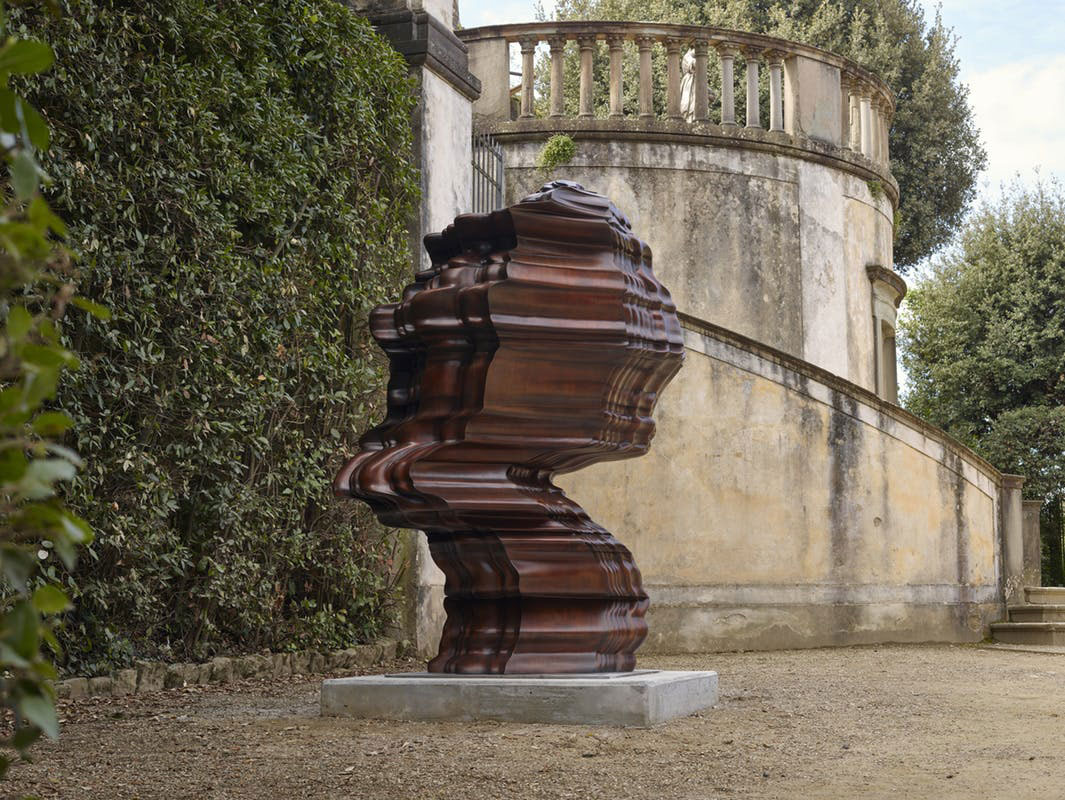 Exhibition view, Tony Cragg at Boboli Gardens, Giardino di Boboli, Florence, Courtesy the artist and Le Gallerie Degli Uffizi