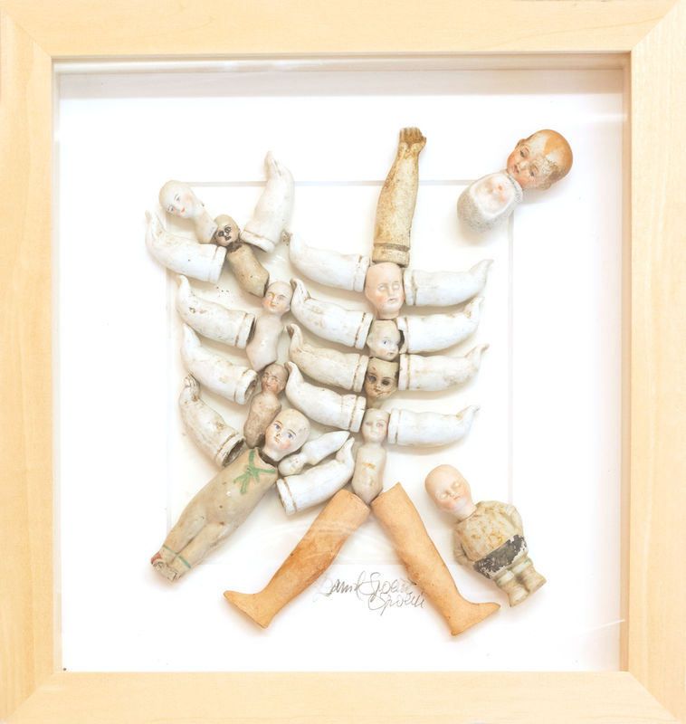 Daniel Spoerri, Untitled (Series: Eintagskästchen), 2018, Assemblage, 35.5 x 37.5 cm, © Daniel Spoerri, Courtesy the artist and Galerie Krinzinger