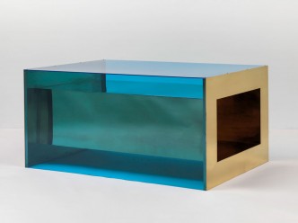 Donald Judd. Untitled. 1973. Brass and blue Plexiglas, 83.8 × 172.7 × 121.9 cm. Solomon R. Guggenheim Museum, New York, Panza Collection, 1991 © 2020 Judd Foundation / Artists Rights Society (ARS), New York