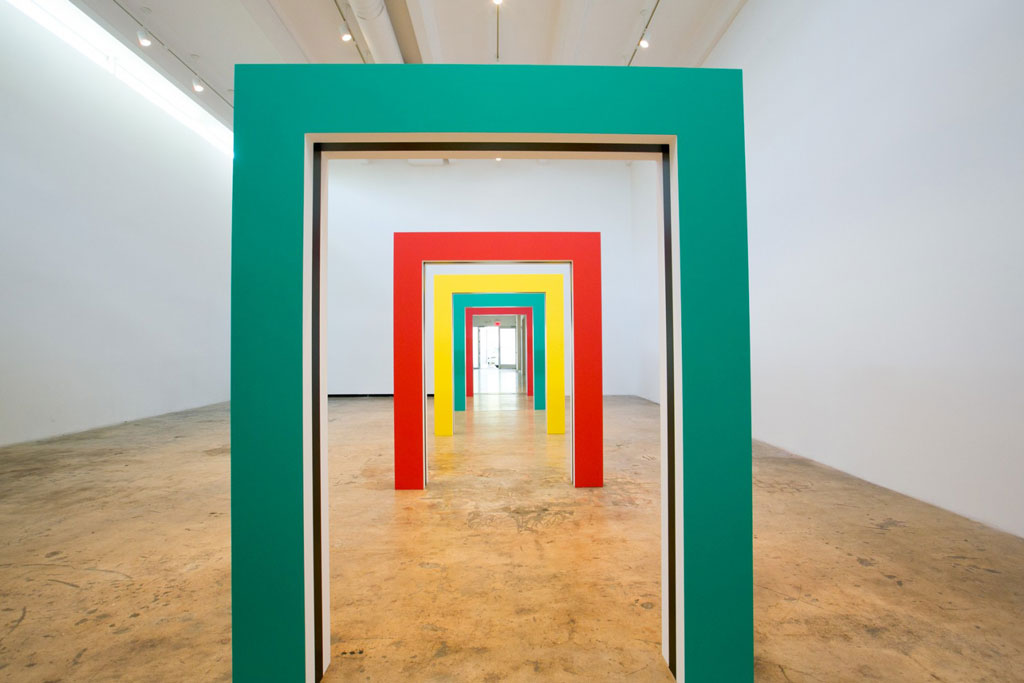 A Daniel Buren's colorful intervention at the Fondation Louis