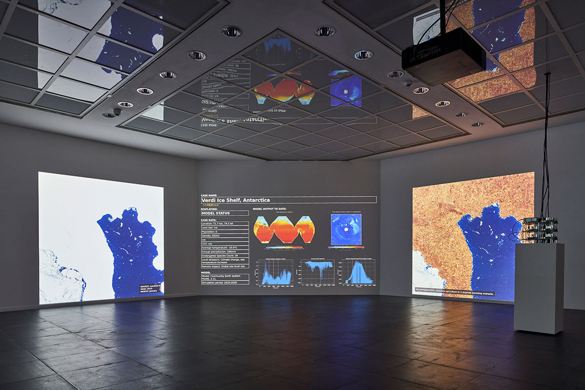 Tega Brain, Julian Oliver & Bengt Sjölén, Asunder, 2019, Exhibition View, Frankfurter Kunstverein 2020, Photo: Norbert Miguletz, ©Frankfurter Kunstverein