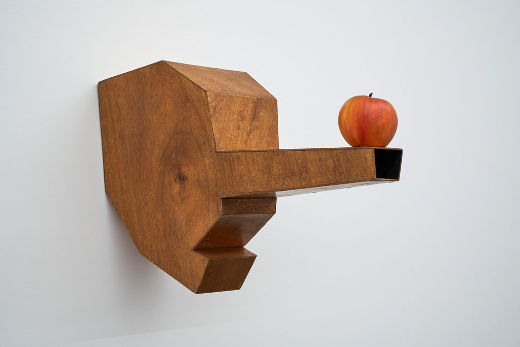 Gil Shachar, Untitled, 1991, mixed media, 36 x 53 x 15cm, S.M.A.K. Collection, Courtesy S.M.A.K.