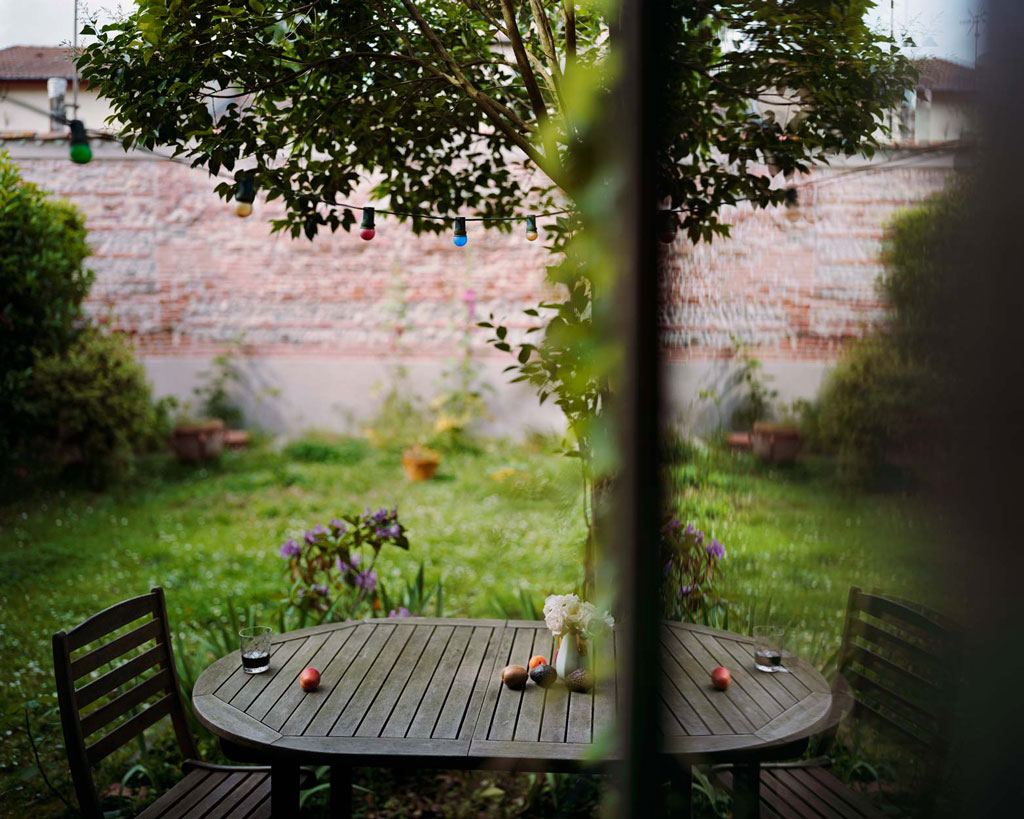 Alec Soth, from the series “I Know How Furiously Your Heart Is Beating”, © Alec Soth, Courtesy the artist and Foam